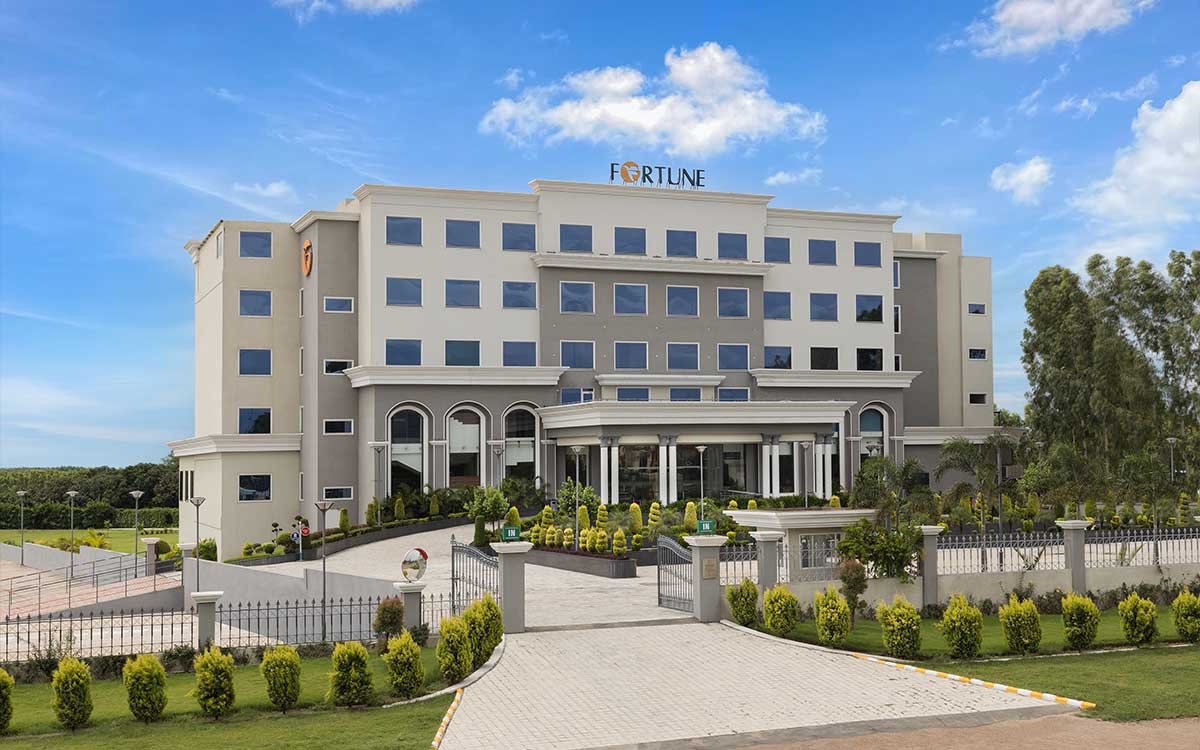 Exterior of Fortune Park hotel in Hoshiarpur